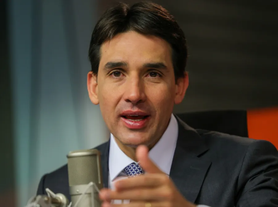 Portos brasileiros vão bater recorde de movimento mesmo com tarifaço, diz ministro Costa Filho