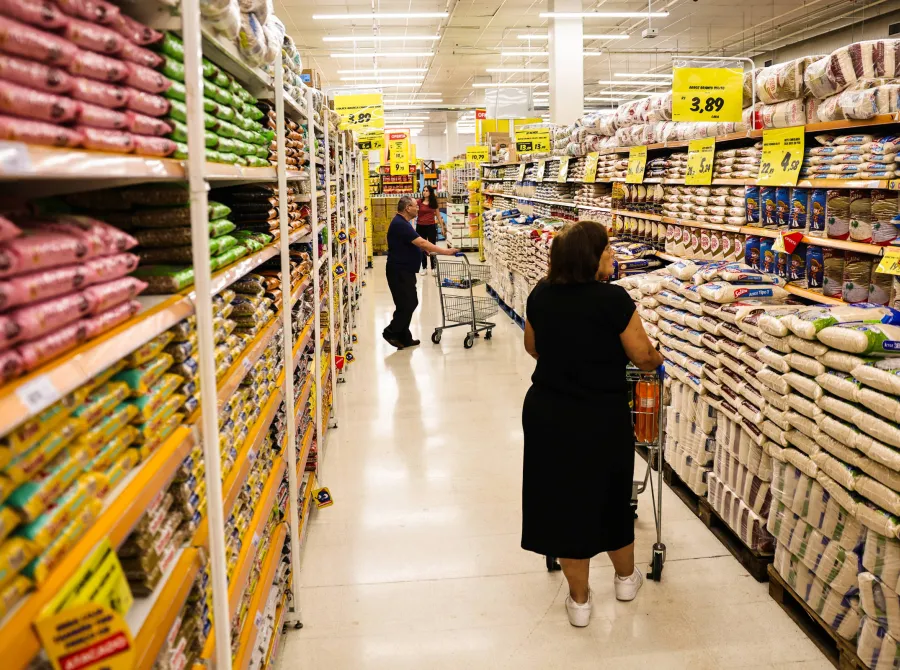 Prévia da inflação vai a 0,89%, maior taxa para Abril desde 2022