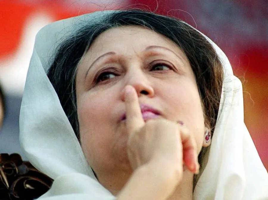 Primeira mulher a ocupar o cargo de primeira-ministra de Bangladesh morre aos 80 anos
