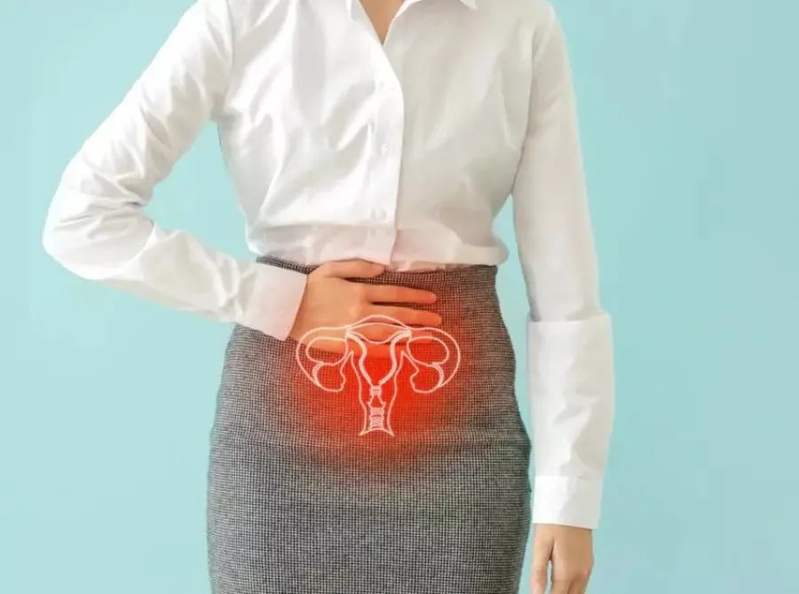 Endometriose: doença silenciosa afeta milhões de mulheres e ainda enfrenta diagnóstico tardio