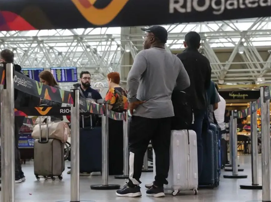 Passagem aérea puxa inflação ao consumidor no IGP-DI de dezembro, afirma FGV