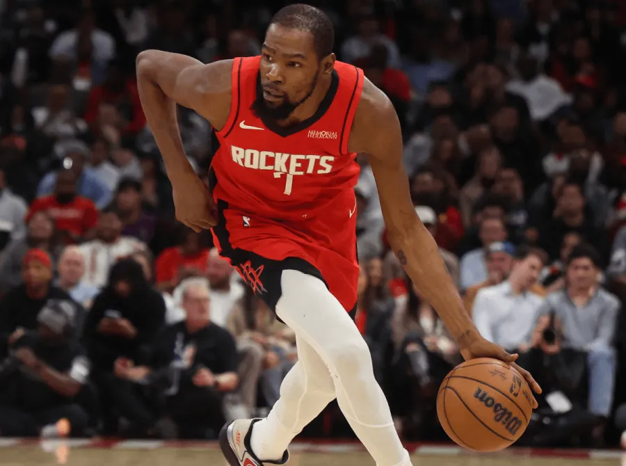 Durant entra no top-6 dos maiores pontuadores da NBA em vitória dos Rockets
