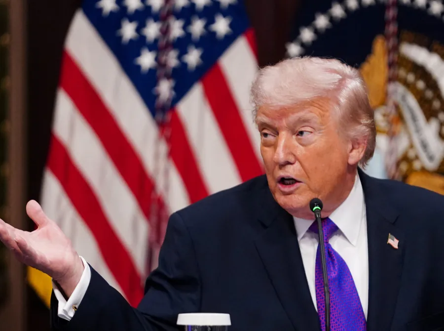 Trump pede que parlamentares trabalhem na Páscoa para aprovar mudança das regras eleitorais