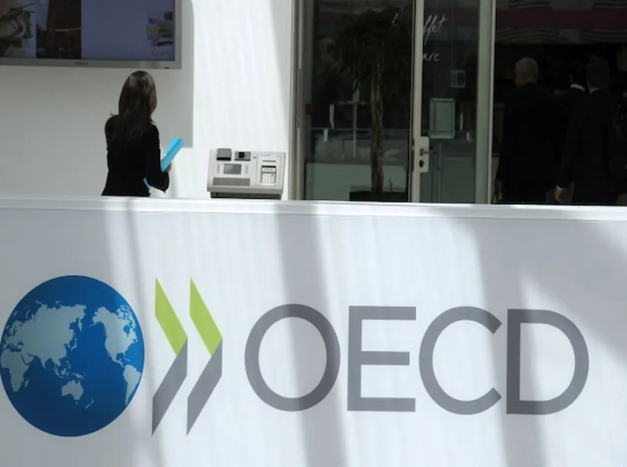 Taxa de desemprego da OCDE se mantém em 5% em abril, perto de mínima histórica
